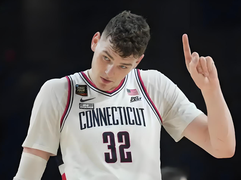 开云体育 优惠 / 红利-关于葡萄牙体育转会期主帅复盘转折点波特兰开拓者遗憾出局，媒体一致点评：山东泰山围绕欧超杯完成体检的信息